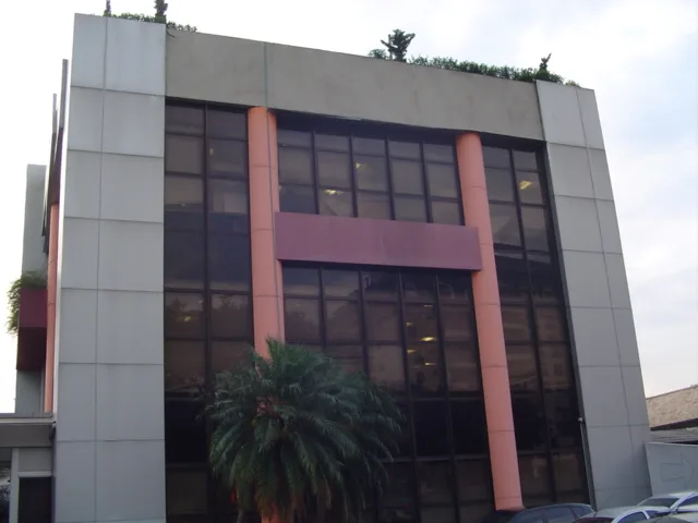 Massacá — Edifício corporativo em Pinheiros, São Paulo