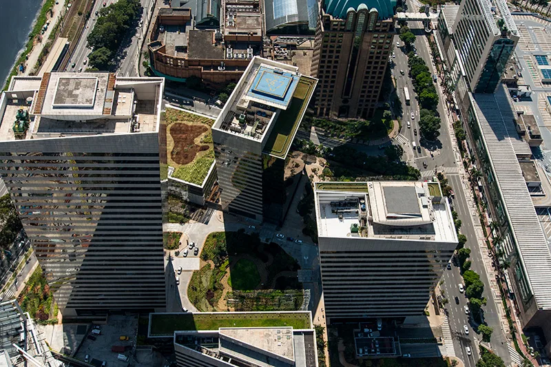 Rochaverá Corporate Towers - Torre Ebony — Edifício corporativo em Chucri Zaidan, São Paulo